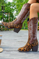 Laden Sie das Bild in den Galerie-Viewer, Braune Leoparden Breite Schaft Western Cowgirl Stiefel mit Spitzzehe und Blockabsatz
