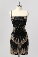 Laden Sie das Bild in den Galerie-Viewer, Glitzer Schwarz Perlen Enge Rückenfreie Kurze Ball Kleid