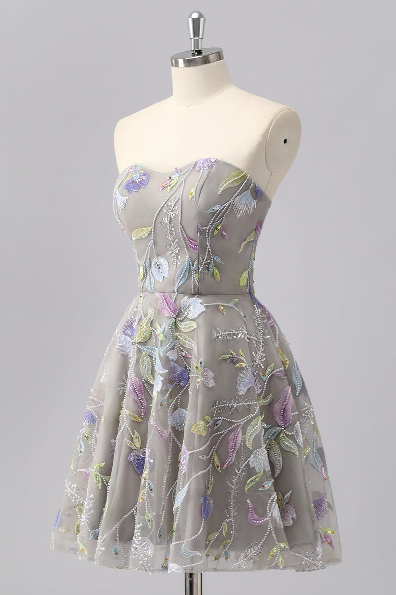 Laden Sie das Bild in den Galerie-Viewer, Glitzer Grau Herz-Ausschnitt Blumen Kurze Ball Kleid mit Perlen