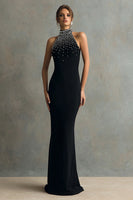 Laden Sie das Bild in den Galerie-Viewer, Glitzer Schwarz Meerjungfrau Neckholder Lange Formelle Kleid mit Perlen