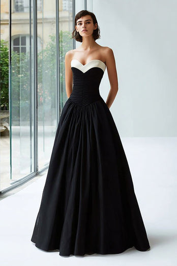 Schwarz und Weiß A Linie Herz-Ausschnitt Satin Lange Formelle Kleid