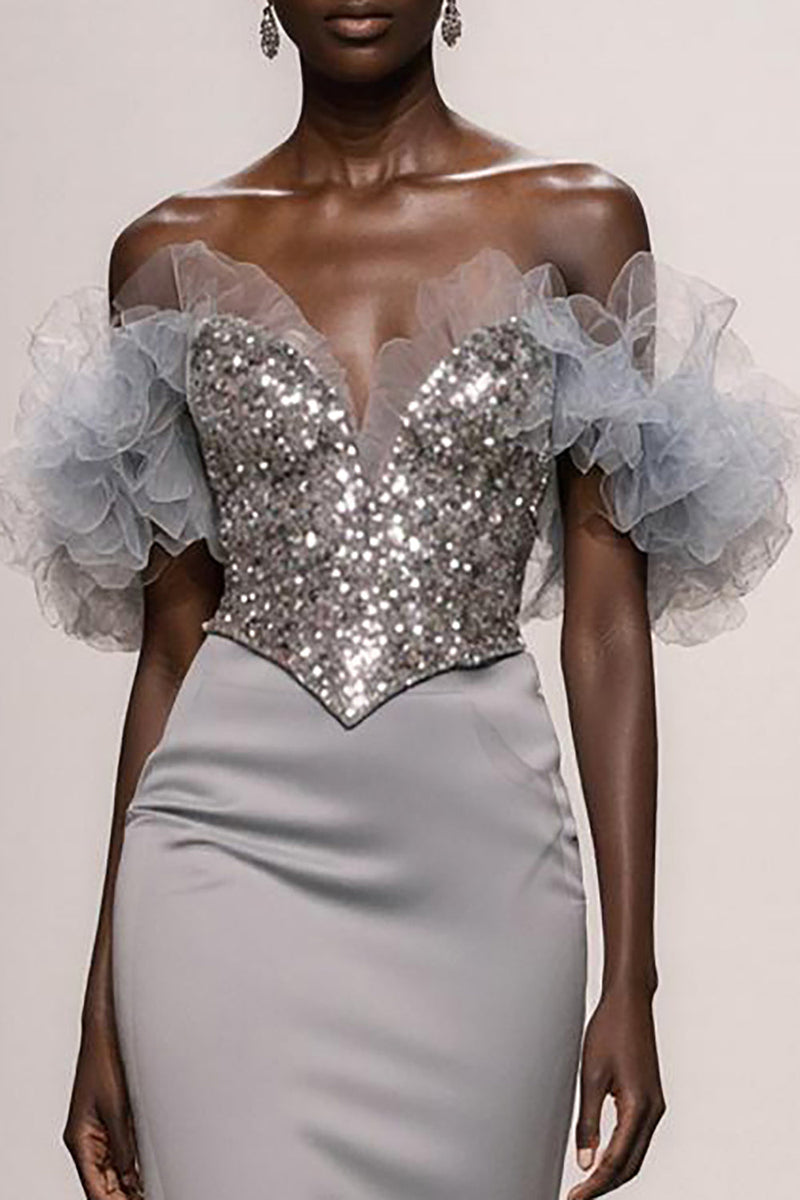 Laden Sie das Bild in den Galerie-Viewer, Glitzer Silber Schulterfreie Satin Meerjungfrau Lange Ball Kleid mit Pailletten
