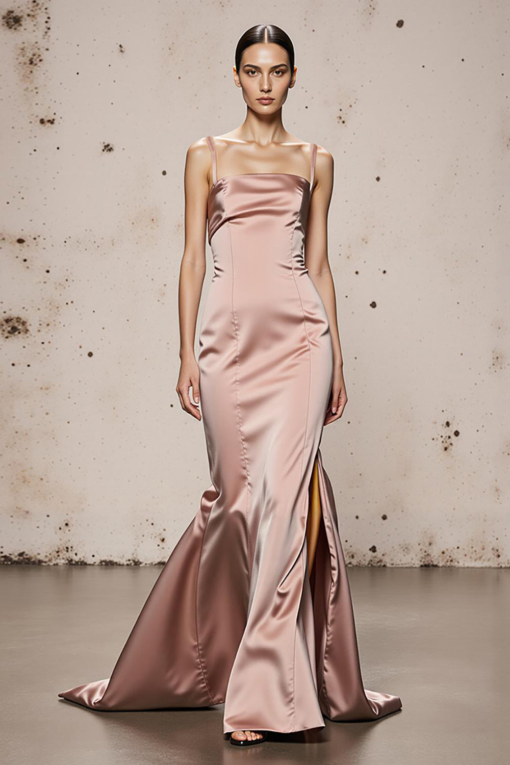 Hellrosa Spaghettiträger Satin Meerjungfrau Lange Abendkleid mit Schlitz