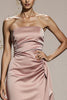 Laden Sie das Bild in den Galerie-Viewer, Einfaches Hellrosa Satin Trägerlos Lange Formelle Kleid mit Schlitz