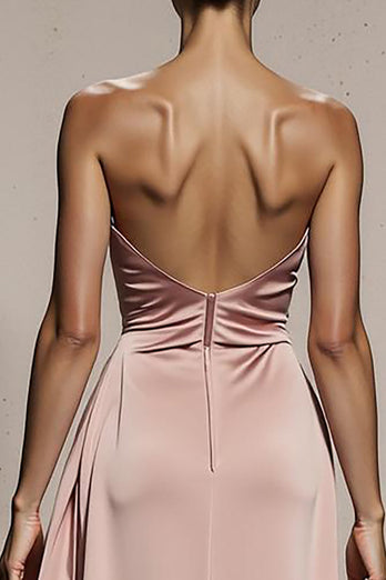 Einfaches Hellrosa Satin Trägerlos Lange Formelle Kleid mit Schlitz