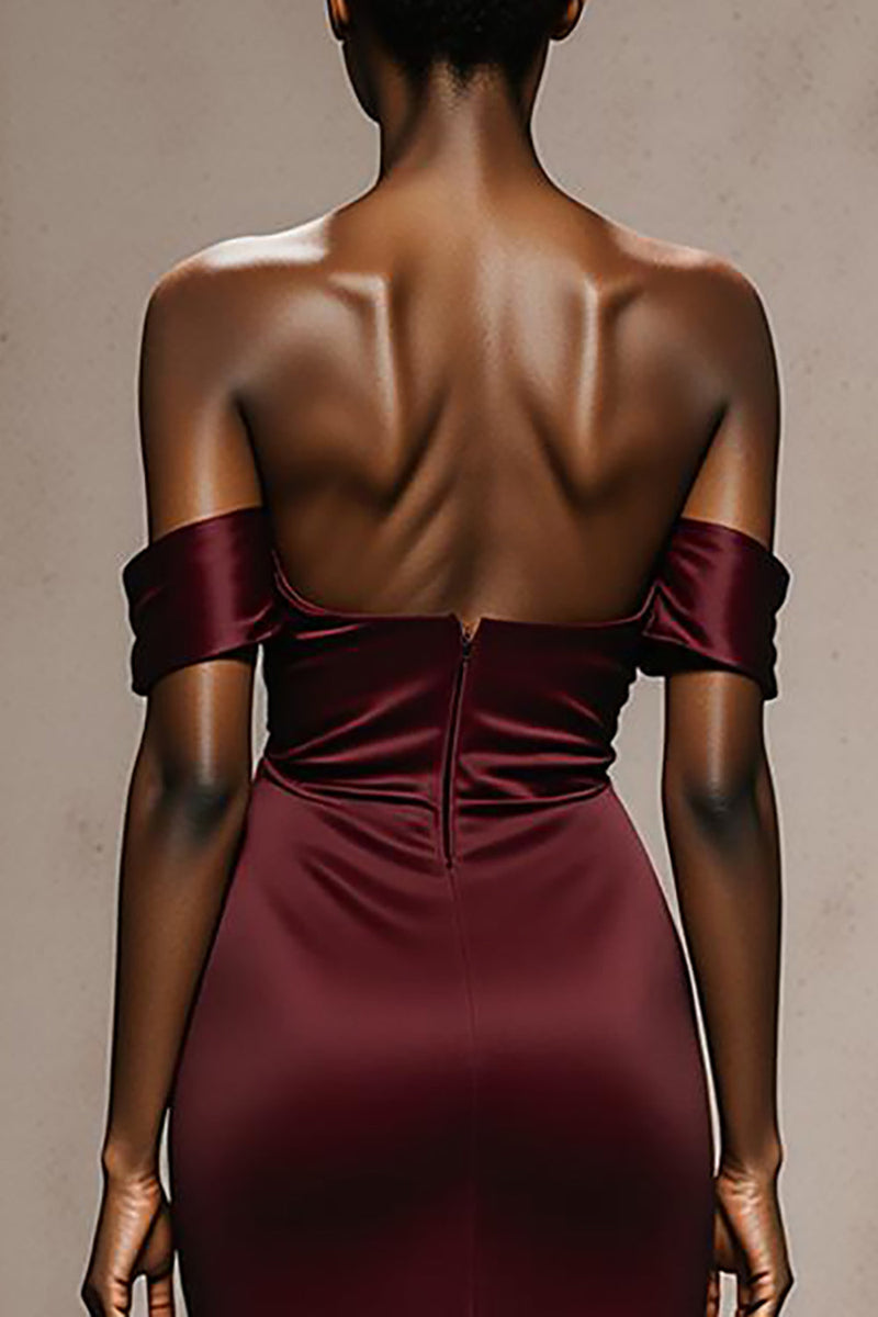 Laden Sie das Bild in den Galerie-Viewer, Burgunderrot Satin Meerjungfrau Schulterfreie Lange Formelle Kleid