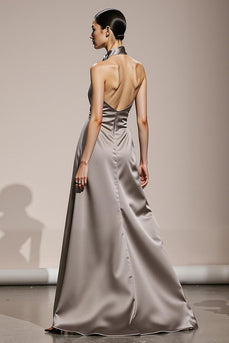 Einfaches Silber Neckholder Satin Formelle Kleid mit Schlitz