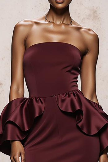 Burgunderrot Satin Trägerlos Meerjungfrau Lange Formelle Kleid mit Rüschen