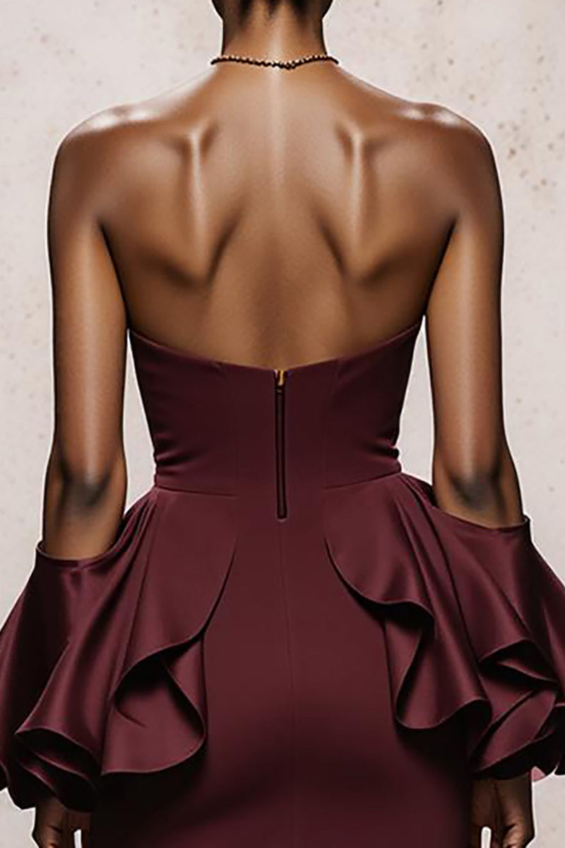 Laden Sie das Bild in den Galerie-Viewer, Burgunderrot Satin Trägerlos Meerjungfrau Lange Formelle Kleid mit Rüschen