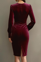 Laden Sie das Bild in den Galerie-Viewer, Cabernet Etuikleid V Ausschnitt Midi Samt Festliches Kleid
