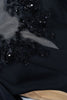 Laden Sie das Bild in den Galerie-Viewer, Schwarz Meerjungfrau Illusion U-Boot-Ausschnitt Lange Ärmel Mutter der Braut Kleid mit Appliques