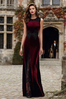 Laden Sie das Bild in den Galerie-Viewer, Leely Women Burgundy Long Velvet Holiday Party Dress with Lace Round Neck Appliqued Mermaid Formal Dress with Slit