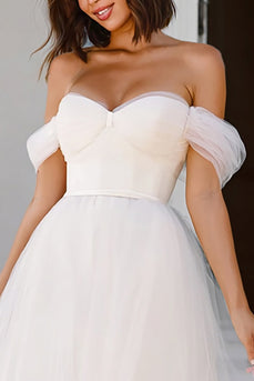 Schulterfreies Weißes A-Linie Midi Standesamtkleid mit Schleife