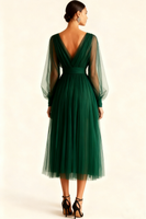 Laden Sie das Bild in den Galerie-Viewer, Smaragdgrün A-Linien V Ausschnitt Midi Abendkleid mit Ärmeln