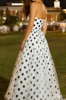 Weiß und Schwarz Polka Dots A Linie Tüll Herz-Ausschnitt Lange Abiball Kleid