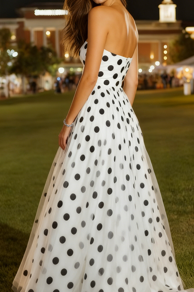 Laden Sie das Bild in den Galerie-Viewer, Weiß und Schwarz Polka Dots A Linie Tüll Herz-Ausschnitt Lange Abiball Kleid