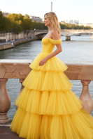 Laden Sie das Bild in den Galerie-Viewer, Gelb Tüll Gestufte A Linie Lange Korsett Abiball Kleid mit Ruffles