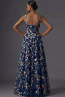 Laden Sie das Bild in den Galerie-Viewer, Mauve Blumenmuster Breite Träger A-Linien Stickerei Maxi Abendkleid