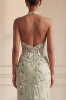 Laden Sie das Bild in den Galerie-Viewer, Etuikleid Blumenmuster Salbeigrün Neckholder Gerafft Langes Abiballkleid mit Schlitz