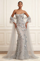 Laden Sie das Bild in den Galerie-Viewer, Blumen Silber Lang Trägerloses Meerjungfrauenkleid Ballkleid mit Schal