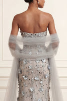 Laden Sie das Bild in den Galerie-Viewer, Blumen Silber Lang Trägerloses Meerjungfrauenkleid Ballkleid mit Schal