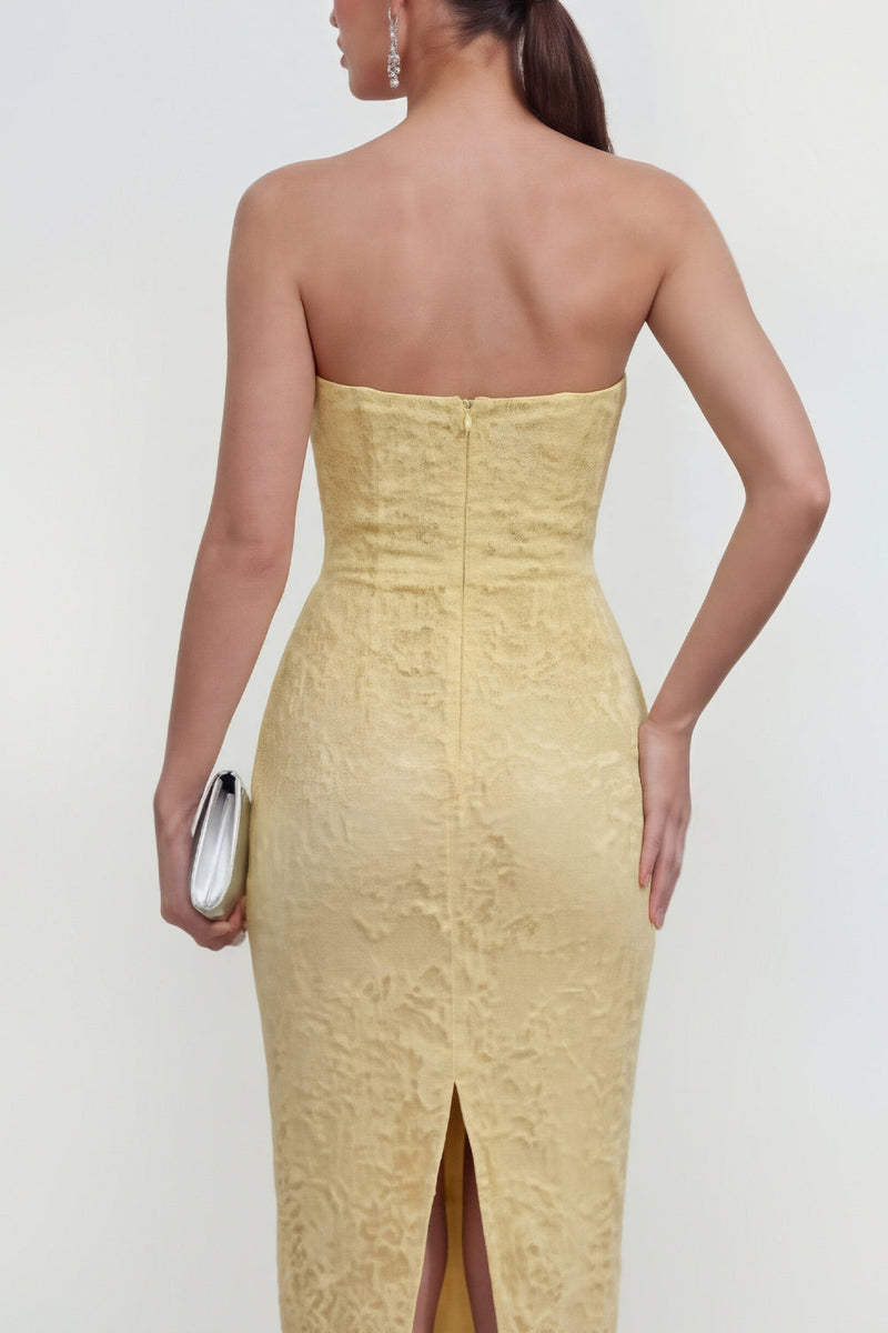 Laden Sie das Bild in den Galerie-Viewer, Liebling Buttergelb Figurbetont Midi Spitze Blumen Hochzeitsgästekleid mit Rückenschlitz