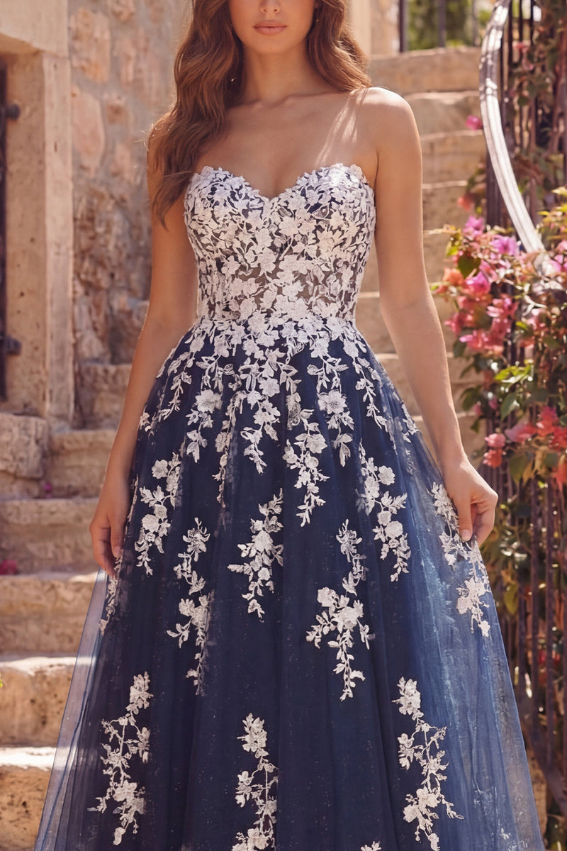Laden Sie das Bild in den Galerie-Viewer, A Linie Trägerlos Blumen Glitzerndes Marineblau Lang Ballkleid
