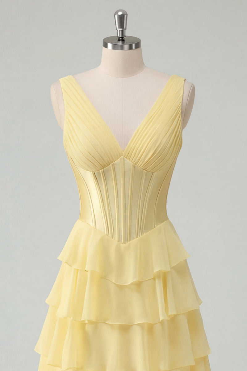 Laden Sie das Bild in den Galerie-Viewer, A Linie Buttergelb Rüschen Korsett V-Ausschnitt Ballkleid mit Schlitz