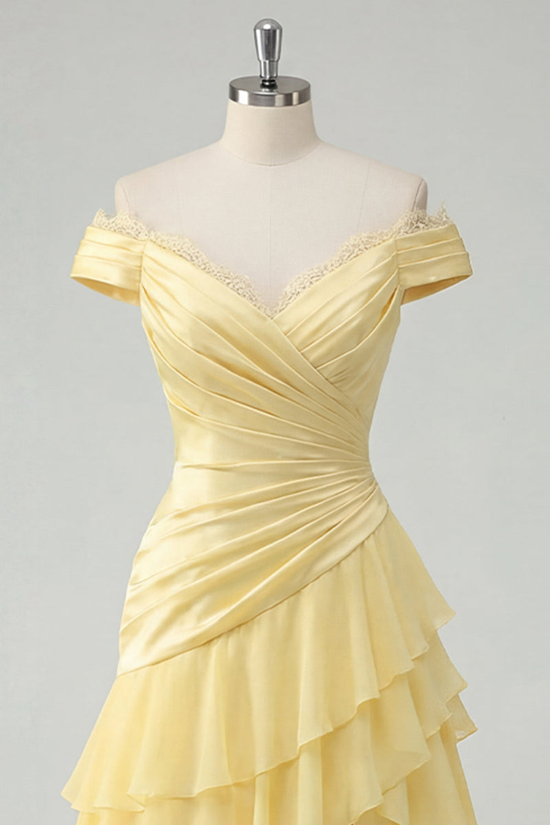 Laden Sie das Bild in den Galerie-Viewer, Schulterfrei A Linie Buttergelb Rüschen Ballkleid mit Schlitz
