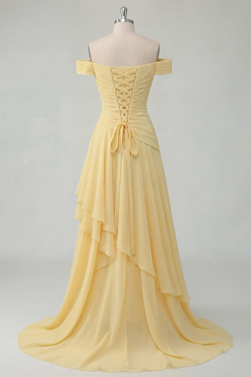 Laden Sie das Bild in den Galerie-Viewer, Gerafft A Linie Schulterfrei Buttergelb Rüschen Ballkleid mit Schlitz