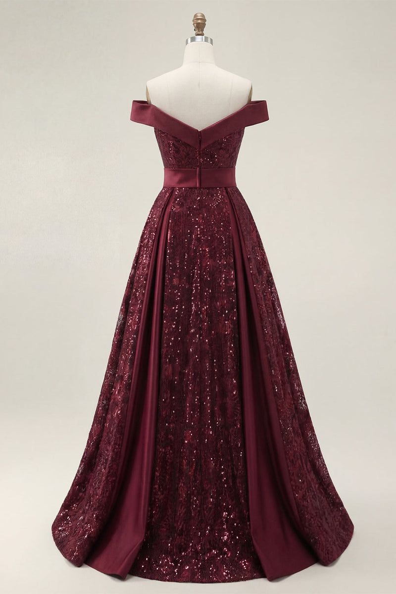 Laden Sie das Bild in den Galerie-Viewer, A Linie Schulterfrei Glitzerndes Bordeaux Lang Paillette Ballkleid mit Cape