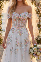 Laden Sie das Bild in den Galerie-Viewer, Schulterfrei Blumen Korsett Glitzerndes Weiß Perlenstickereid Führungszug Brautkleid