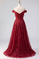 Laden Sie das Bild in den Galerie-Viewer, Schulterfrei A Linie Glitzerndes Bordeaux Lang Perlenstickerei Ballkleid mit Fransen
