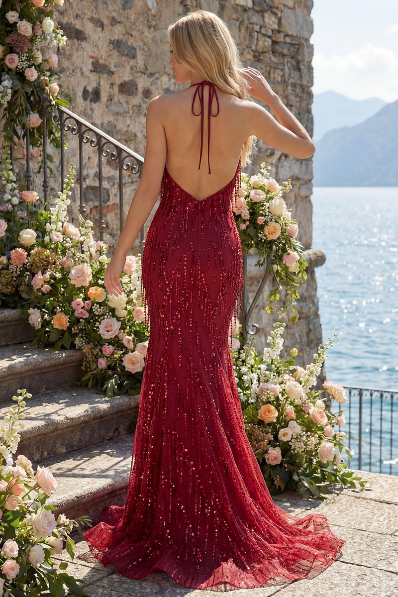 Laden Sie das Bild in den Galerie-Viewer, Halfter Rückenfrei Meerjungfrau Glitzerndes Bordeaux Lang Perlenstickerei Ballkleid mit Fransen