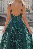 Laden Sie das Bild in den Galerie-Viewer, Korsett A Linie Glitzerndes Dunkelgrün Hoch Niedrig Paillette Ballkleid mit Rüschen