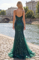Laden Sie das Bild in den Galerie-Viewer, Meerjungfrau Spaghettiträger Glitzerndes Dunkelgrün Lang Perlenstickerei Ballkleid