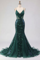 Laden Sie das Bild in den Galerie-Viewer, Meerjungfrau Spaghettiträger Glitzerndes Dunkelgrün Lang Perlenstickerei Ballkleid