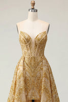 Laden Sie das Bild in den Galerie-Viewer, Korsett A Linie Glitzerndes Golden Hoch Niedrig Perlenstickerei Ballkleid mit Cape