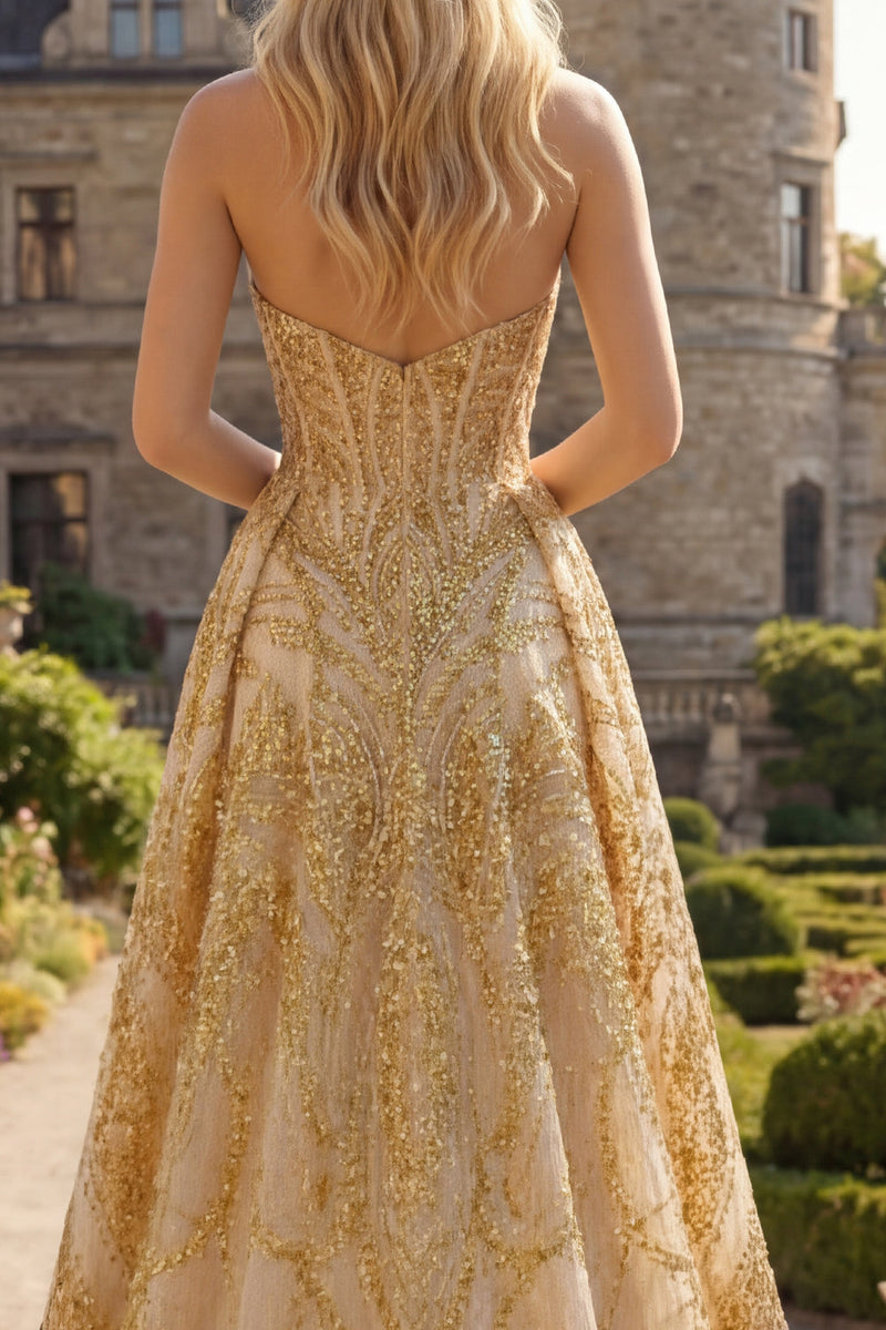 Laden Sie das Bild in den Galerie-Viewer, Korsett A Linie Glitzerndes Golden Hoch Niedrig Perlenstickerei Ballkleid mit Cape