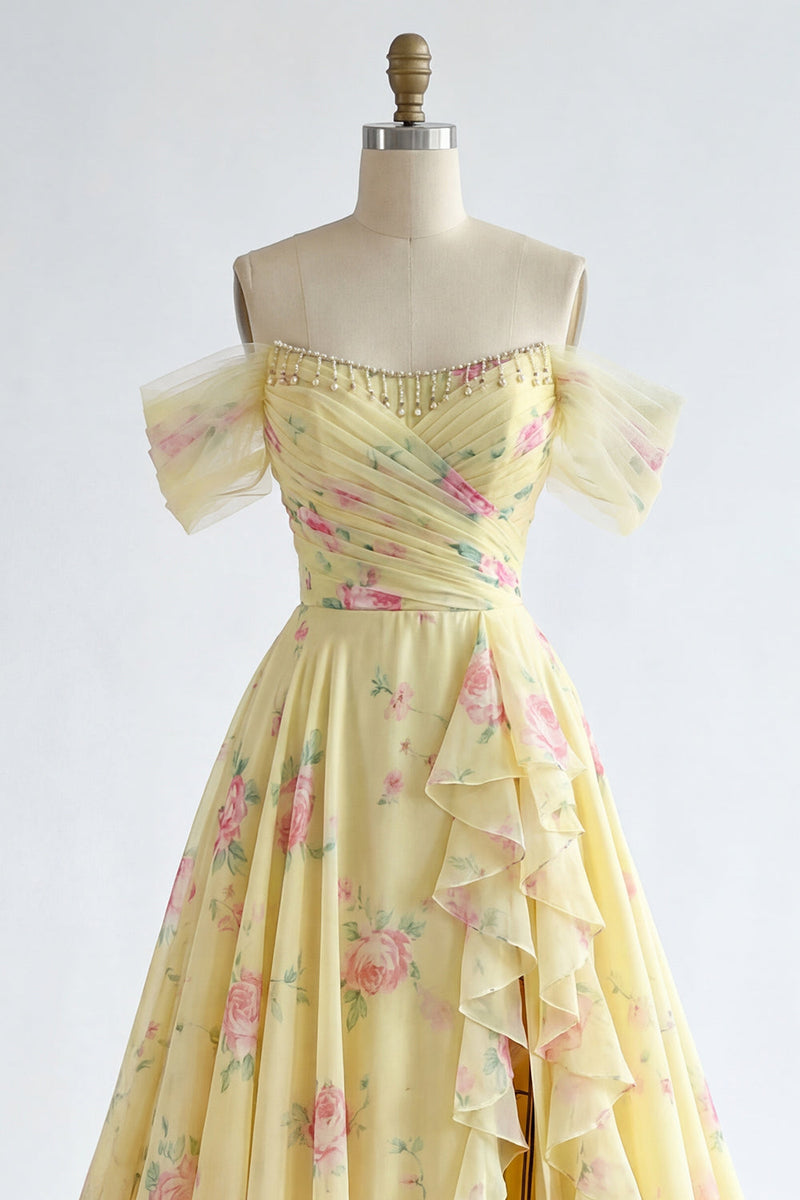 Laden Sie das Bild in den Galerie-Viewer, Rüschen A Linie Buttergelb Blumen Perlenstickerei Ballkleid mit Schlitz