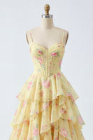 Laden Sie das Bild in den Galerie-Viewer, Spaghettiträger A Linie Buttergelb Korsett Blumen Ballkleid mit Rüschen