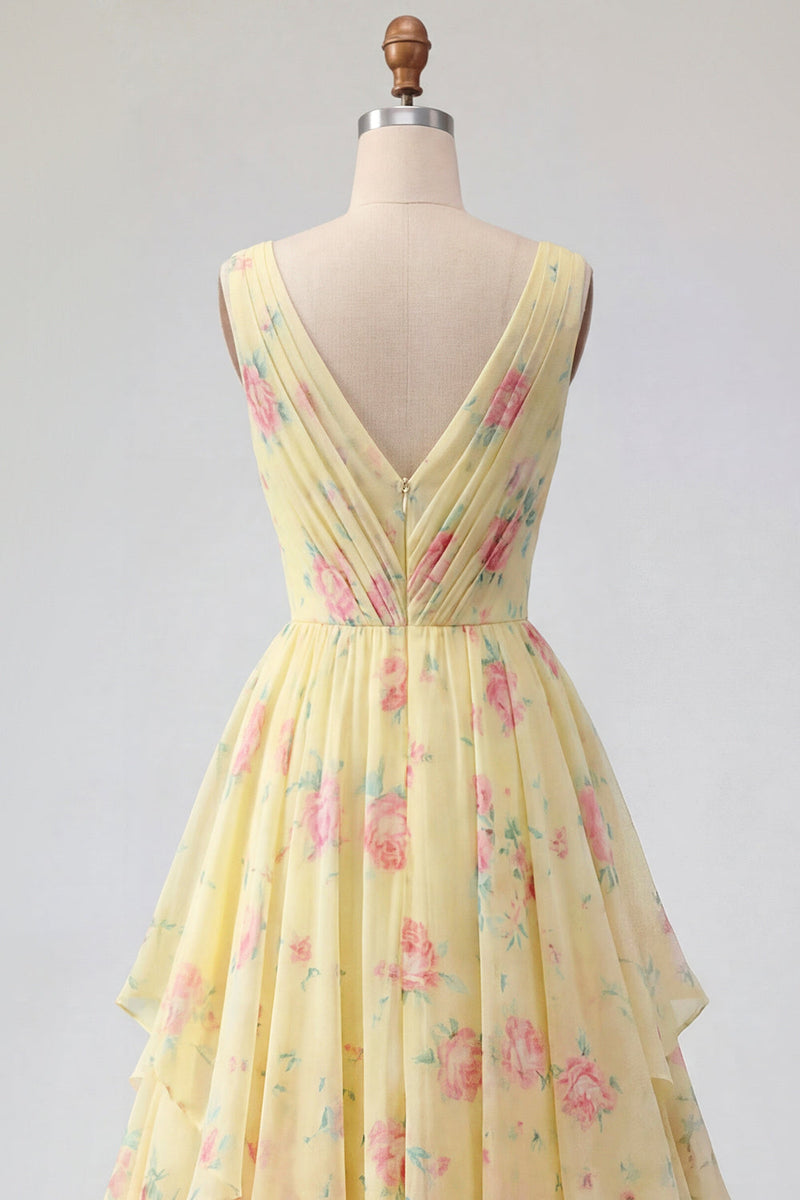 Laden Sie das Bild in den Galerie-Viewer, Buttergelb Blumen V-Ausschnitt Gerafft A Linie Ballkleid mit Rüschen