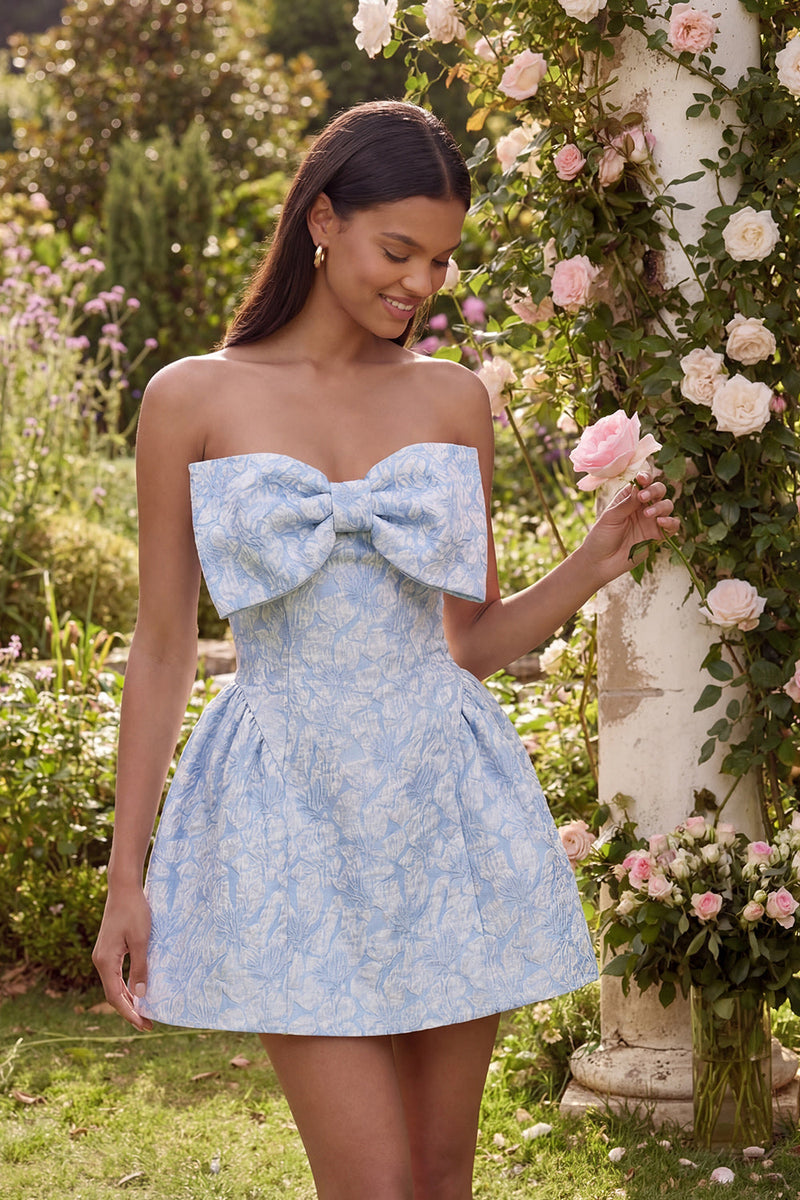 Laden Sie das Bild in den Galerie-Viewer, Trägerlos Blau A Linie Kurz Blumen Hochzeitskleid für Gäste mit Schleife