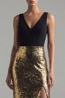 Laden Sie das Bild in den Galerie-Viewer, V-Ausschnitt Lang Glitzer Meerjungfrau Schwarz und Gold Paillette Festliches Kleid mit Schlitz