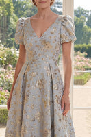 Laden Sie das Bild in den Galerie-Viewer, Puffärmel Staubiges Blau Blumen A Linie V-Ausschnitt Maksi Kleid für die Mutter der Braut