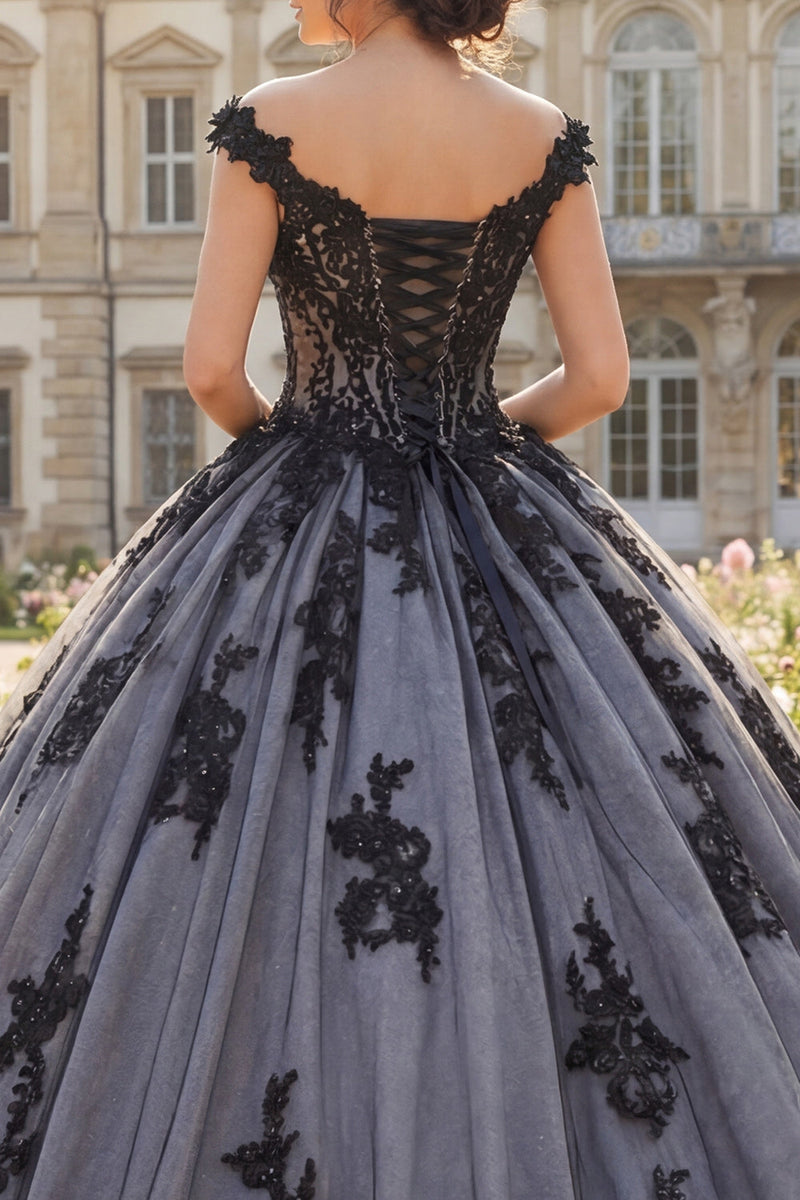 Laden Sie das Bild in den Galerie-Viewer, Perlenverziert Blumen Lang Schwarz Prinzessin Quinceañera Kleid mit Spitze