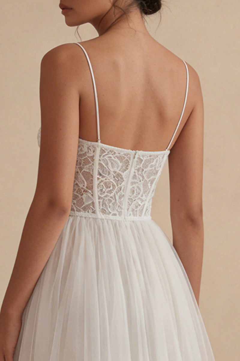 Laden Sie das Bild in den Galerie-Viewer, Blumen Spaghettiträger Weiß Maksi A Linie Korsett Boho Brautkleid mit Spitze