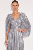 Laden Sie das Bild in den Galerie-Viewer, Glitzer Gold A-Linien V Ausschnitt Plissee Maxi Abendkleid mit Cape