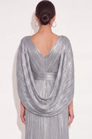 Laden Sie das Bild in den Galerie-Viewer, Glitzer Gold A-Linien V Ausschnitt Plissee Maxi Abendkleid mit Cape