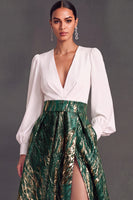 Laden Sie das Bild in den Galerie-Viewer, Grün V Ausschnitt Lange Ärmel Jacquard A-Linien Abendkleid mit Schlitz
